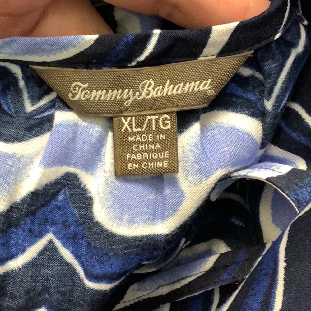 Tommy Bahama “making waves” Blue and White Patterned Dress size xl - Picture 11 of 12